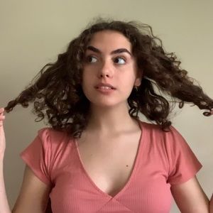 Meet your Posher, Claire